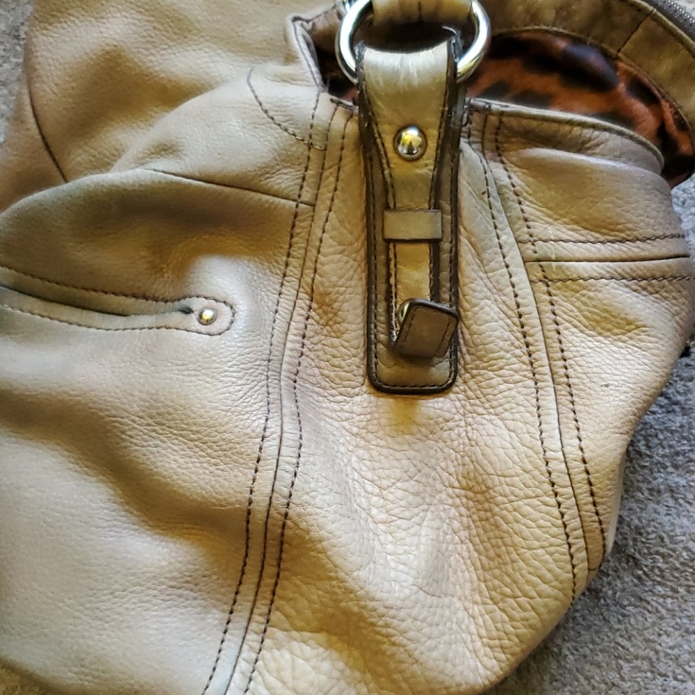 FINAL MARKDOWN- B. Makowsky Cynthia bag - Picture 14 of 16